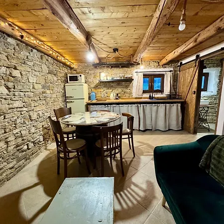 Сasa de vacaciones Dasa-tiny House Trstené